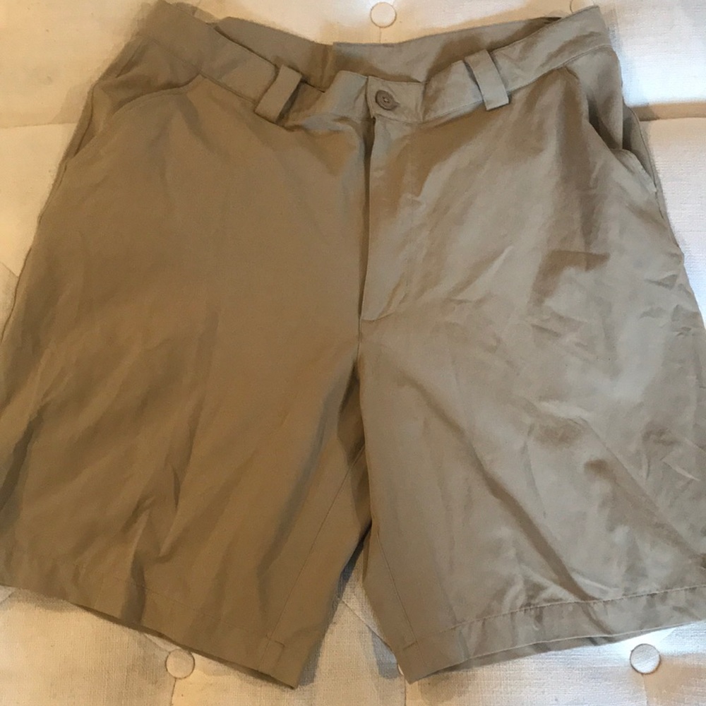 Under Armour Performance Shorts Nylon Golf Khakis Embroidered Logo Mens 36